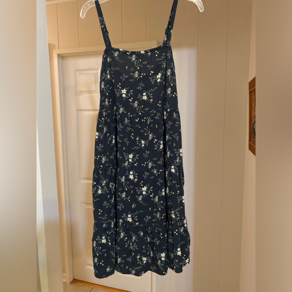 😍 (3/$10) OLD NAVY Floral Mini Swing Dress